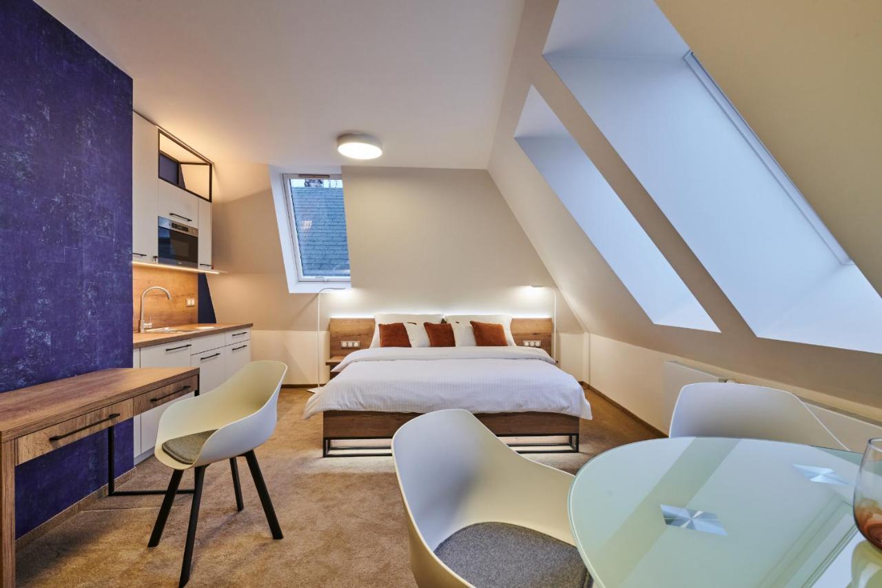 Hotel Alfred A Hermina Olomouc Bagian luar foto
